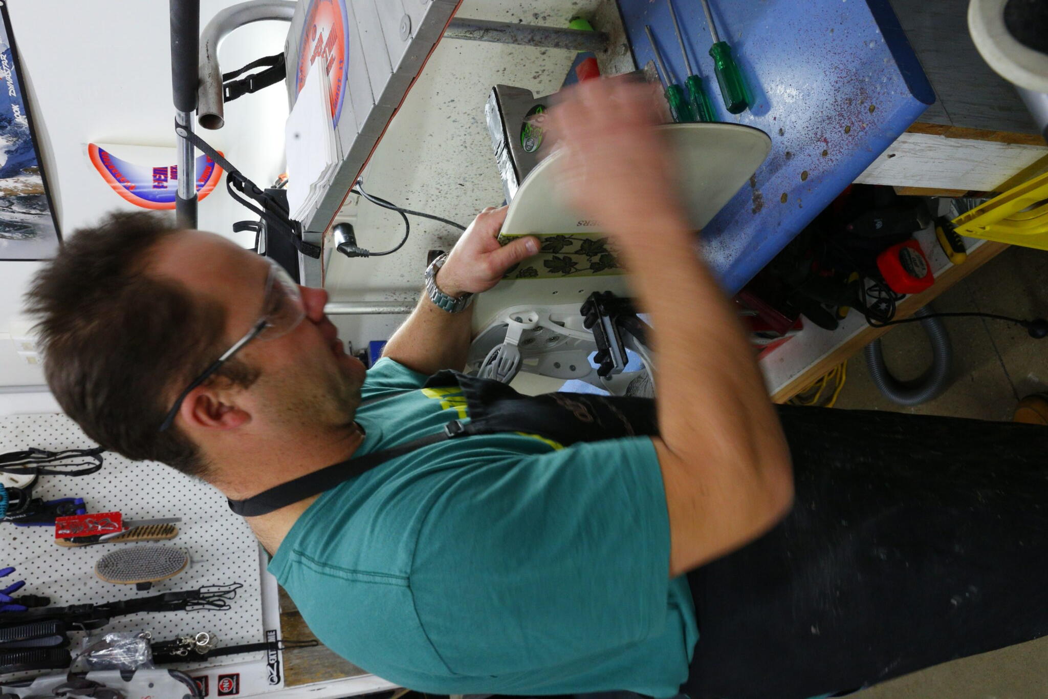 tune tuning snowboard ski 